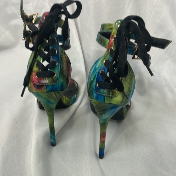 Women’s Size 8.5 heels by Priviliged - Picture 3 of 7